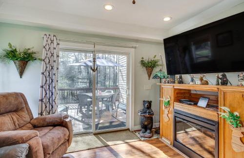 Leesville House | Pet-Friendly Lakehouse View Tower and Fire Pit!