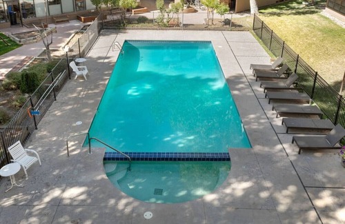 Vail Apartment | Pet Friendly Luxury East Vail Condo - On Bus Stop!