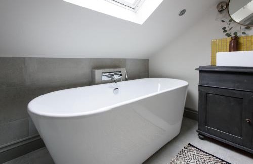 Brighton House | Pet-friendly Luxury Home For Families & Friends
