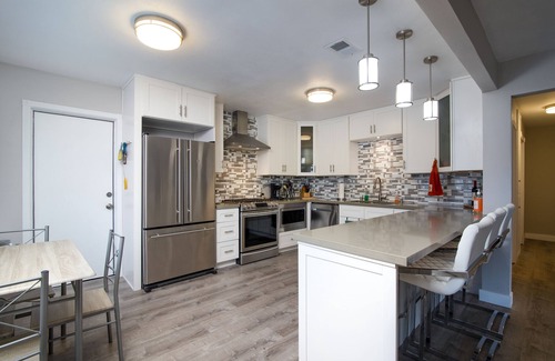 Morro Bay House | Pet Friendly! Modern and Classic Morro Bay Beach Home Recently Remodeled