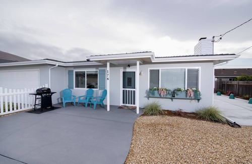 Morro Bay House | Pet Friendly! Modern and Classic Morro Bay Beach Home Recently Remodeled
