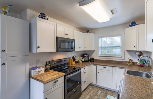 Carova Beach House | Pet-Friendly Oceanside Home on the Beautiful 4x4 Beaches