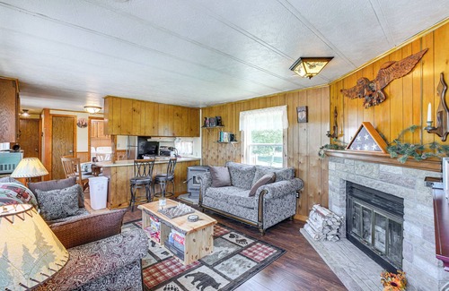 Perham House | Pet-Friendly Perham Home: Fire Pit + Trail Access!