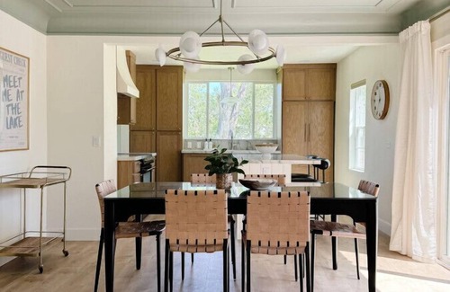 Garden City House | Pet Friendly-Private Hot tub! Fresh Remodel! Arcades! Grass Yard! Walk 2 Lake!