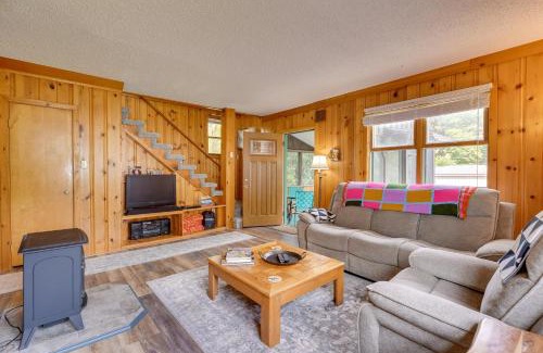 Lake George House | Pet-Friendly Queensbury Home with Screened Porch