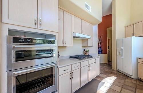 Tucson House | Pet Friendly Spacious Home in the Gated Community of The Golf Villas -