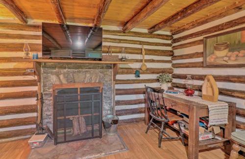 Speedwell House | Pet-Friendly Speedwell Cabin, 1 Mi to Water!