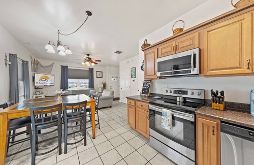 Ocean City House | Pet Friendly Steps to Boardwalk/Beach/Bikes/Grill- C