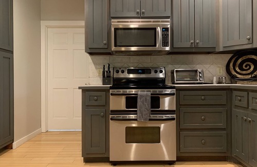 Dahlonega House | Pet-Friendly Suite in North Georgia Mountains with Kitchen, Dining & Living Room