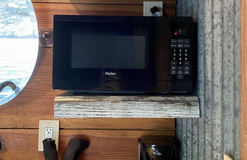 Dahlonega Cabin | Pet-friendly Sunset Eco Container Cabin 10 minutes from Downtown Dahlonega