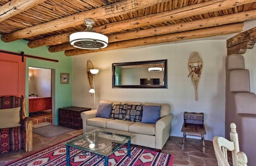 Taos Cottage | Pet-Friendly Taos House w/ Patio & Hammock!