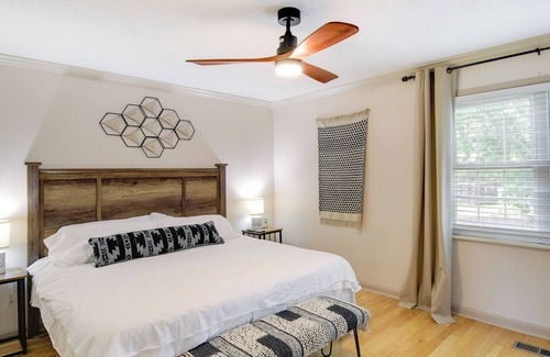 Karns Apartment | Pet-Friendly Tennessee Abode w/ Hot Tub & Fire Pit