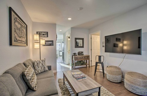 Barths House | Pet-Friendly Townhome w/ Hot Tub, 5 Mi to LoDo!