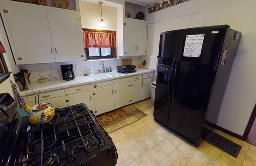 Nelsonville House | Pet Friendly Vacation Rental near Hocking Hills in Nelsonville Ohio