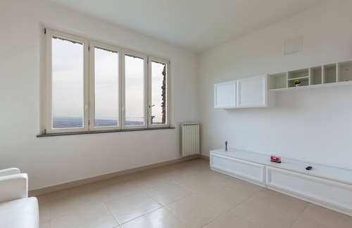 Pietrasanta Villa | Pet-Friendly Villa 'Martina' with Pool & Terrace