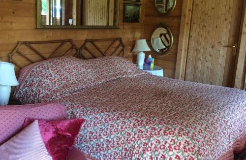 Croscombe House | Pet Friendly - Walkers Paradise - South Facing