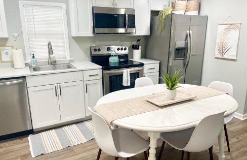 North Charleston House | Pet- & kid-equipped 2 br cottage near downtown