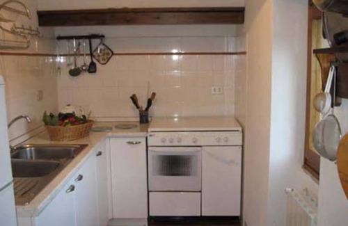 Pietrabuona House | Peter's house Podere Sondino - apartment for 6 people