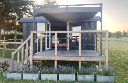 Dragey-Ronthon House | Petit Bijou