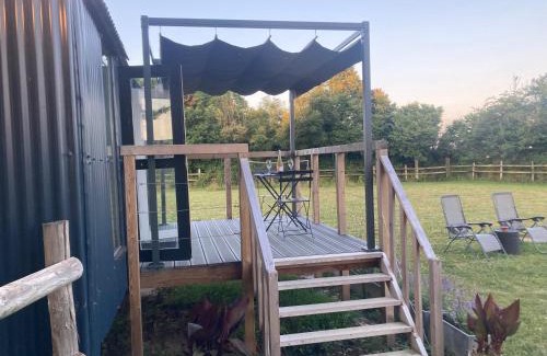 Dragey-Ronthon House | Petit Bijou