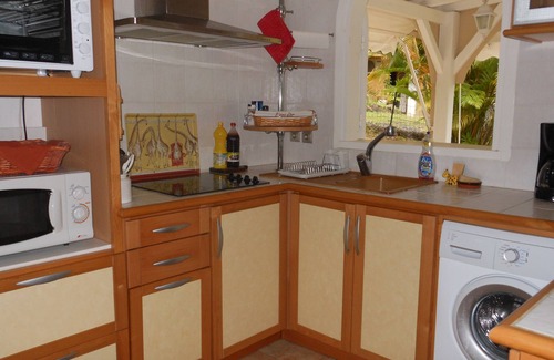 Circuit 1C1 Villa | Petit Bourg, the villa Le Salako awaits you in its green setting/2-6pers