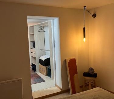 La Celle-sous-Gouzon Apartment | Petit duplex cosy à Sète