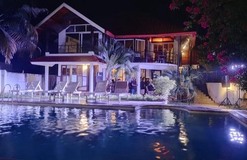 Kuzhuppilly Hotel | Petit Elephant