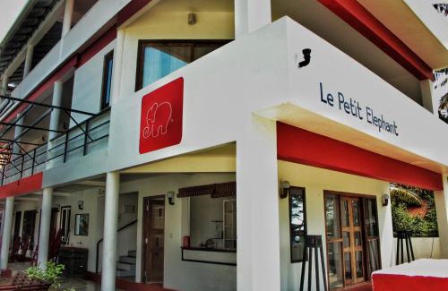 Kuzhuppilly Hotel | Petit Elephant
