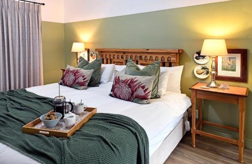 Franschhoek House | Petit & Grande Plaisir luxury self-catering