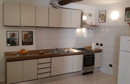 Castelfranco Emilia Apartment | 'PETIT JOLLY'