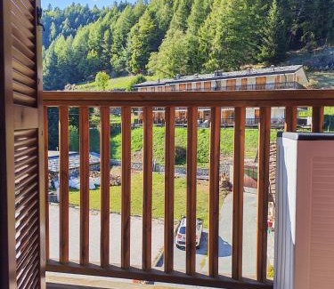 Antagnod Apartment | Petit Nid du Coeur - Caratteristico Appartamento con Vista e Balconi - Horizon Vacanze