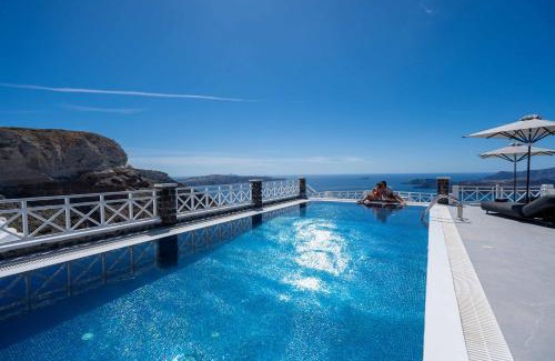 Santorini Hotel | Petit Palace Suites