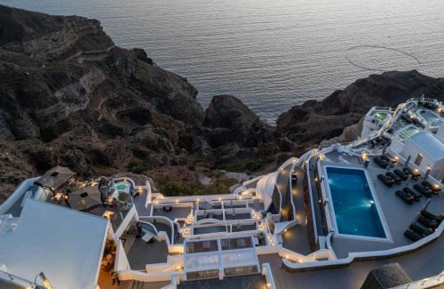 Santorini Hotel | Petit Palace Suites