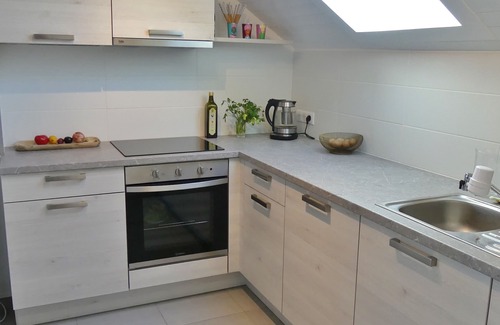 Annecy-le-Vieux House | Petit port - Apartment in house - 390m from the lake