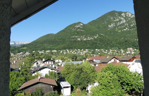 Annecy-le-Vieux House | Petit port - Apartment in house - 390m from the lake