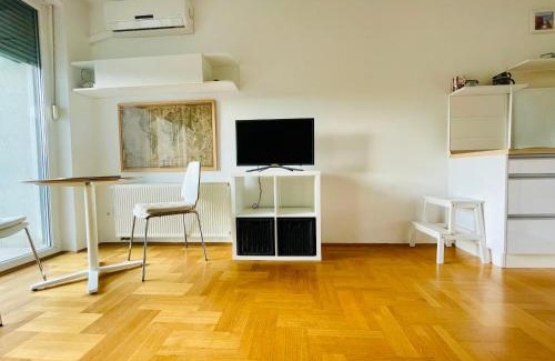Zagreb Apartment | Petit Repos