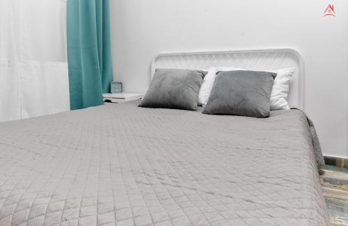 Chiajna Apartment | Petite Blue Apartment