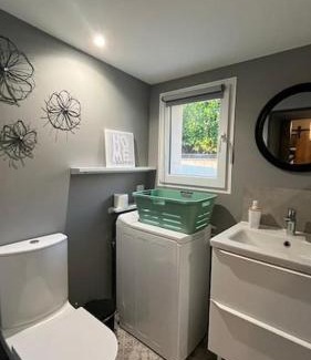 Montbellet House | Petite maison en pierre au calme avec extérieur