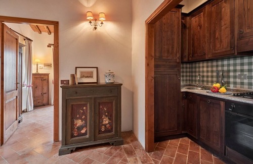 Bivio Lugnano Cottage | Petricci Residence - Casa Giralda apartment with shared pool