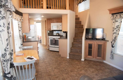 Moab Apartment | Petroglyph Point Cabin #17