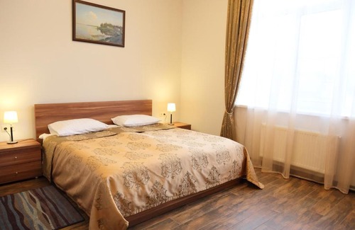 Pereslavl-Zalesskiy Hotel | Petrovsky Hotel