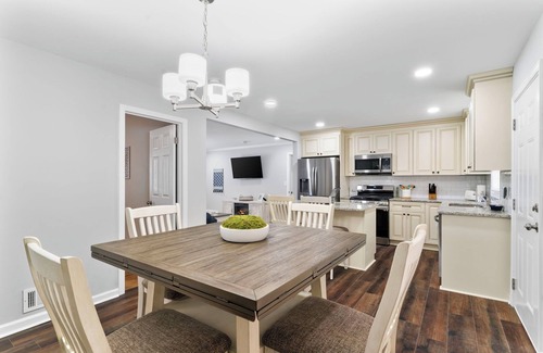 Kennesaw House | Pets OK - No Cleaning Fee - Near KSU/575