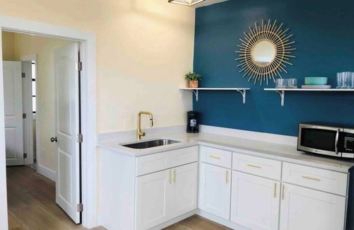 Daytona Beach Apartment | PETS OK Steps 2 Ocean Center, Walk to Beach! PETS OK!