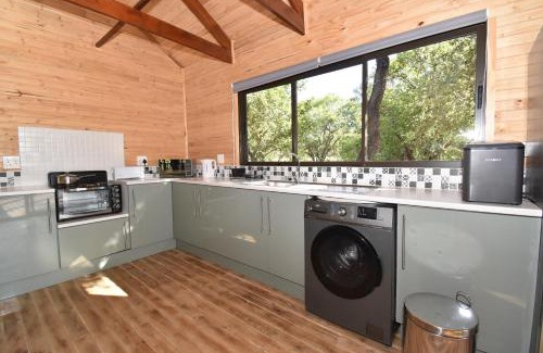 Thorny Bush Game Reserve Cabin | Pezulu Tree House Lodge