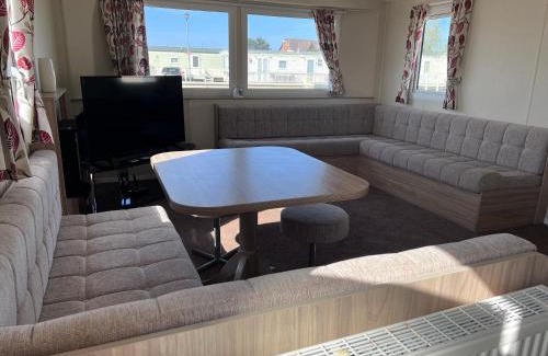 Chapel Saint Leonards Apartment | PG173 Golden Palm Resort 6 Berth Caravan With Decking