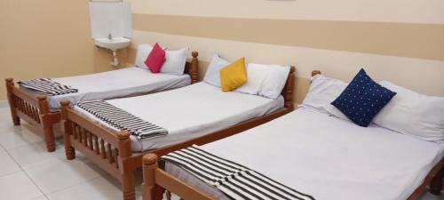 Thirunallar Hotel | PGR Thirunallar
