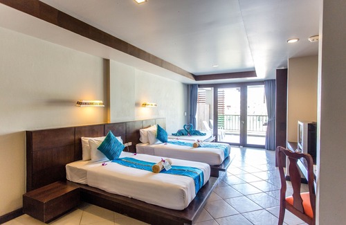 Karon Hotel | PGS Hotels Casa Del Sol, is located on the perfect place at the south-Western.