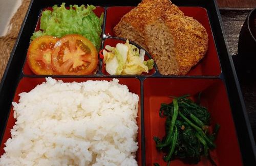 Thuan An Hotel | Phạm Vân Sakura Hotel