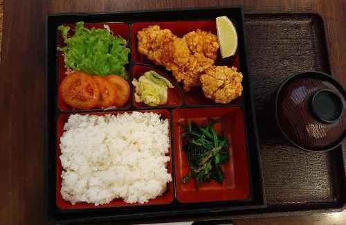 Thuan An Hotel | Phạm Vân Sakura Hotel