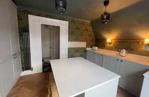 Harrogate Apartment | Pheasant's Hollow, traditional English 2 bed appt central Harrogate FREE PARKING